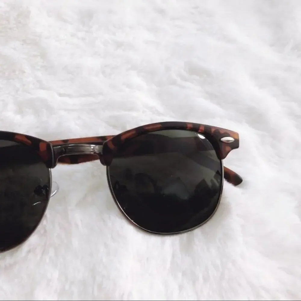 Colby Print & Black Horn Rimmed Sunglasses